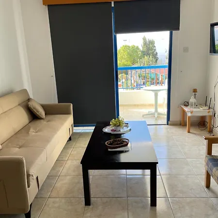 Aparthotel Georgia 3*