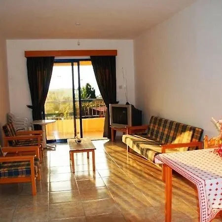 Georgia Aparthotel Paphos